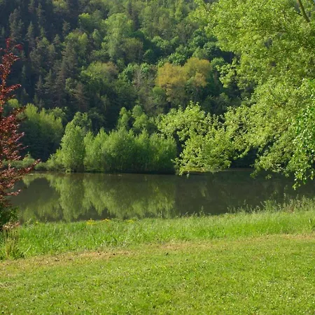3 Les De Booz 4-6 Personnes Chalet Saint-Germain-du-Teil